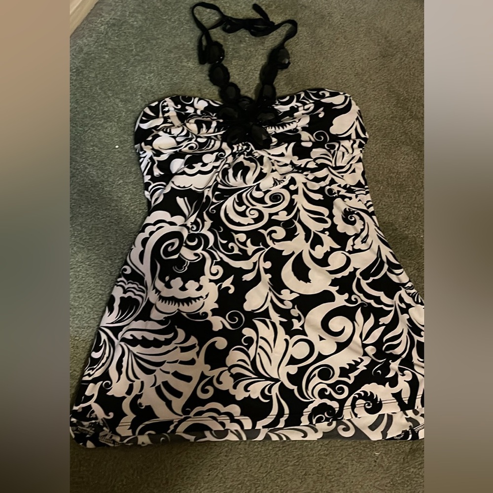 Black and white fashion halter top